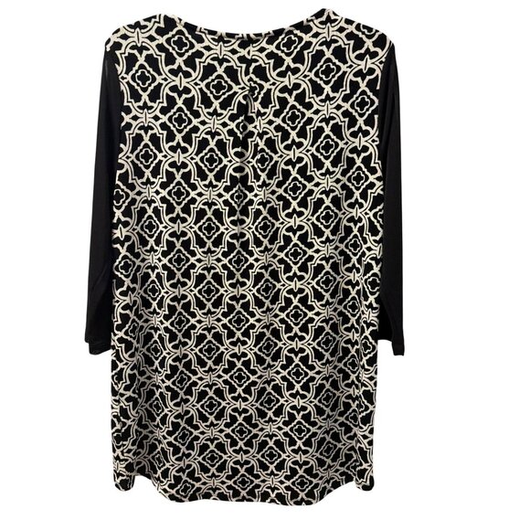 Chicos Black White Geometric Print Travelers blouse  Size M tunic - Picture 8 of 12